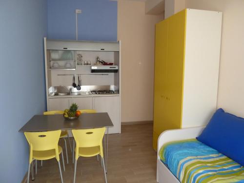 One-Bedroom Apartment with Balcony (4 Adults)