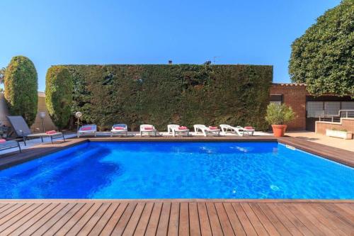 VILLA WINE EXPERIENCE Cambrils - Wine, Art & Games