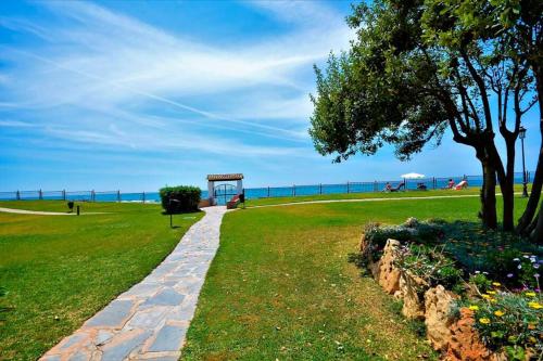 Beautiful Apartment -Direct access to the beach