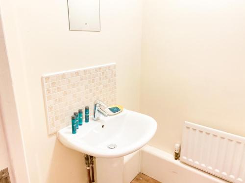 Tudors eSuites House City Centre Netflix