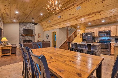 Cabin w/ Hot Tub & Grill - 6 Mi to Broken Bow Lake, Stephens Gap (photo 7)