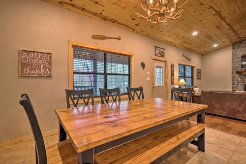 Cabin w/ Hot Tub & Grill - 6 Mi to Broken Bow Lake, Stephens Gap (photo 8)