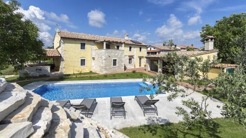 Authentic Istrian Villa Ive with a swimming pool Rijeka