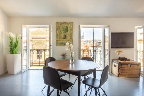 ROSS 5- F2 LUMINEUX BALCON LOFT CLIM Vieux-Nice - image 9