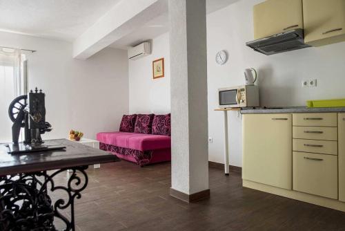 Apartments with a parking space Dugi Rat Omis - 17287 - image 7
