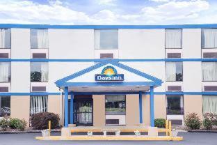 Days Inn by Wyndham Chambersburg