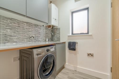 33 Percy Street - image 9