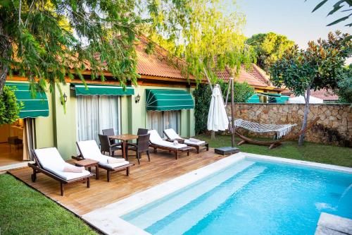 2 bedrooms, 3 beds