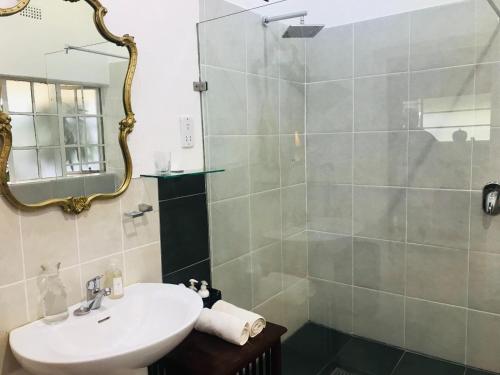 Armadale Boutique Hotel & Villas