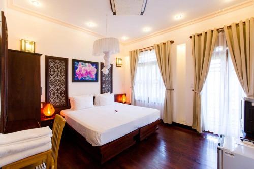 The Hoi An Orchid Garden Villas The Hoi An Orchid Garden Villas is a popular choice amongst travelers in Hoi An, whether exploring or just passing through. The property has everything you need for a comfortable stay. Service-minded 