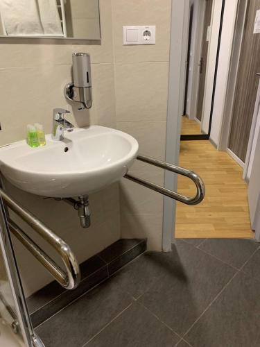 Favor Sport Hotel - image 4