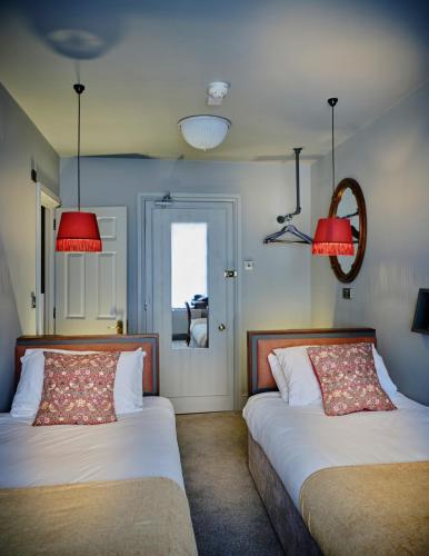 The Bath Hotel - image 9