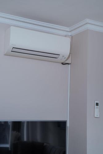 Park Lane Apartments Crawford Place - image 3