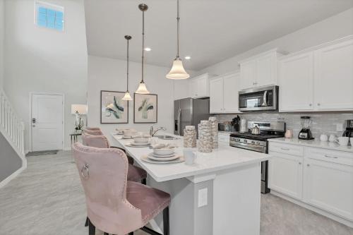 7399 Oakmoss Loop - image 2