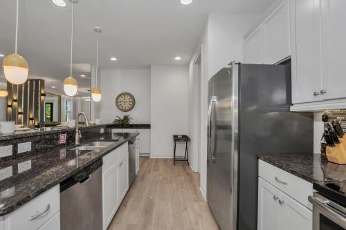 7617 Wilmington Loop - image 8