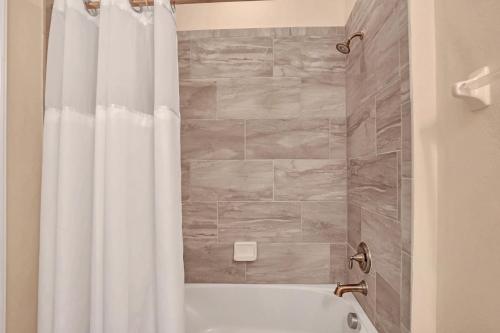 7494 Marker Avenue - image 6