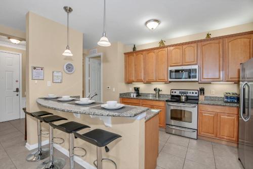 5025 Shoreway Loop #203 - image 6