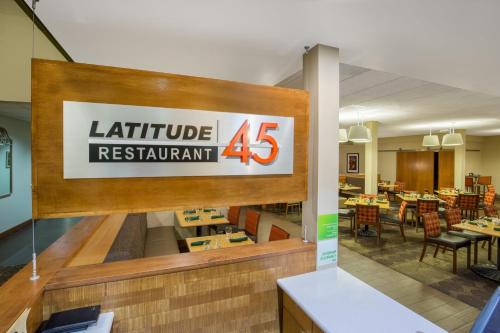 Holiday Inn Portland-Airport I-205 By IHG - image 4