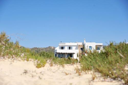 Naxos beach house, one minute away from the beach!