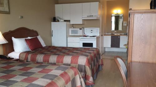 Double Room with Two Double Beds with Kitchenette