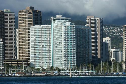 Waikiki Marina Resort at the Ilikai