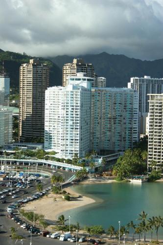 Waikiki Marina Resort at the Ilikai