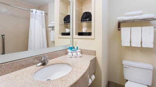 Holiday Inn Express & Suites Pecos, an IHG Hotel