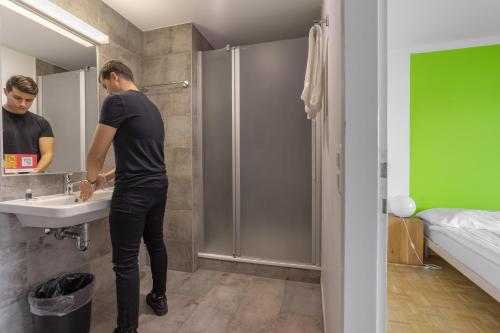 Nyon Hostel - image 4