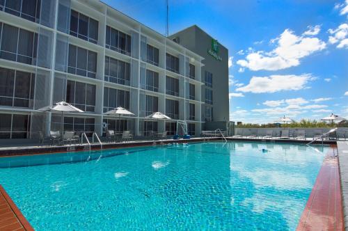 Holiday Inn Gainesville-University Center, an IHG Hotel