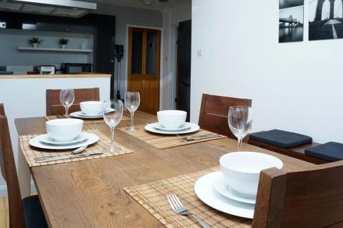 設施, Cornwallis House in 考利