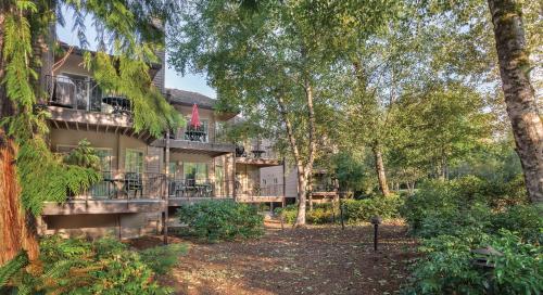 Whispering Woods Resort - 출입구
