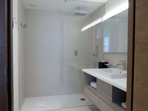Radisson Blu Hotel Reussen Andermatt - image 3