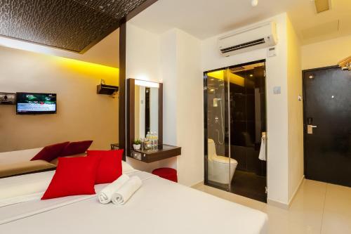 room detail thumbnail 0