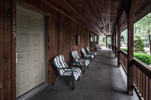 Shadow Mountain Lodge and Cabins - 편의 시설/서비스