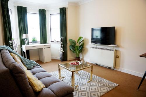 18 Parkgate Dreams Unlimited Serviced Accommodation- Sloughheathrow, , Buckinghamshire