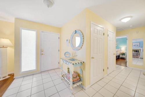 Fun In The Sun House - image 7