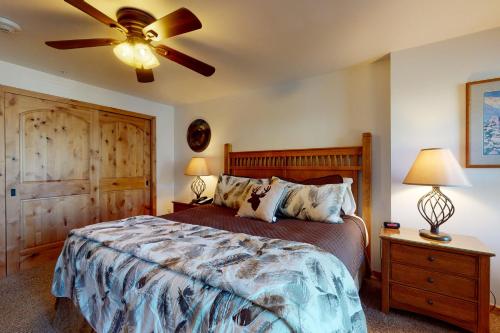 Lion Square Lodge East 310A - image 7