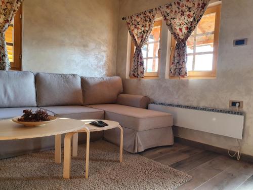 2 twin beds, 2 sofa beds