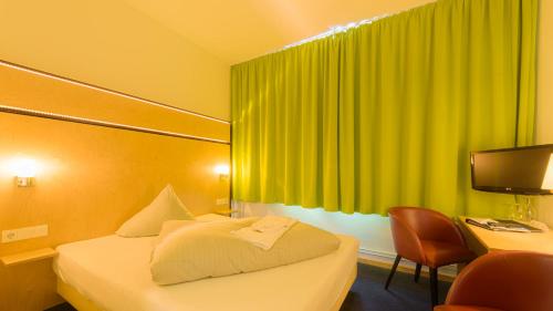 Hotel Am Tiefwarensee - image 14