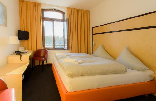 Hotel Am Tiefwarensee - image 9