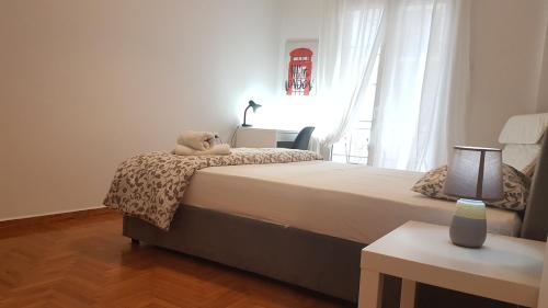 Petrol Apartment- Athens Center 4 BD 1 BATH - image 2
