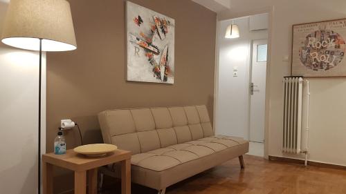 Petrol Apartment- Athens Center 4 BD 1 BATH - image 10