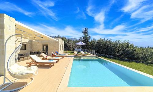Orientem Villa Heated Pool - image 6