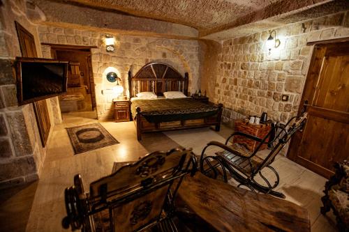 Oread Cave Suites - image 10