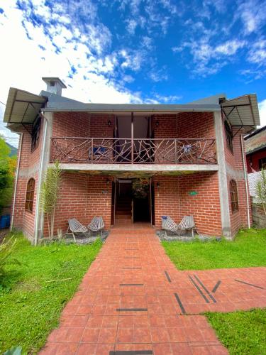 Buitenkant, Great Hostels Backpackers in Banos