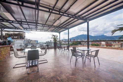 Restoran, Bayit Tov Circunvalar Hotel in Pereira