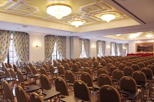 Hotel Albani Firenze - image 10