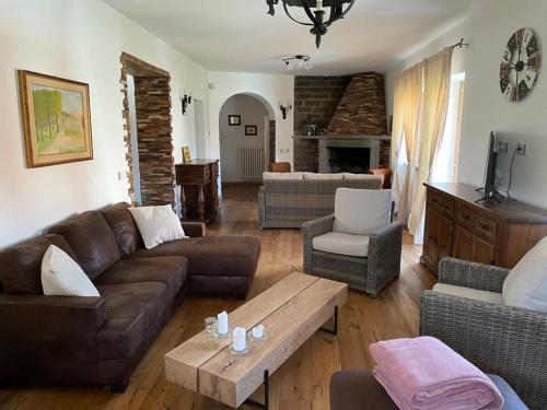 VILLA NAZZA - Accommodation - Anguillara Sabazia