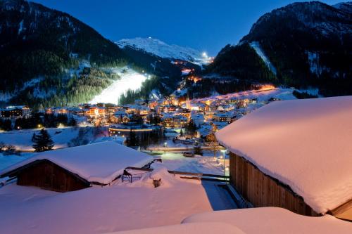 Hotel St. Nikolaus – Ischgl, MO