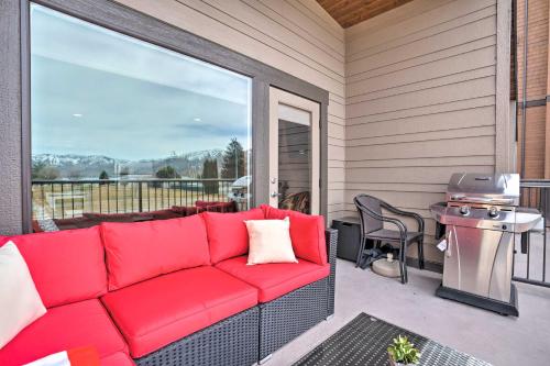 Condo with Lake View 1 Block to Waterfront Fun